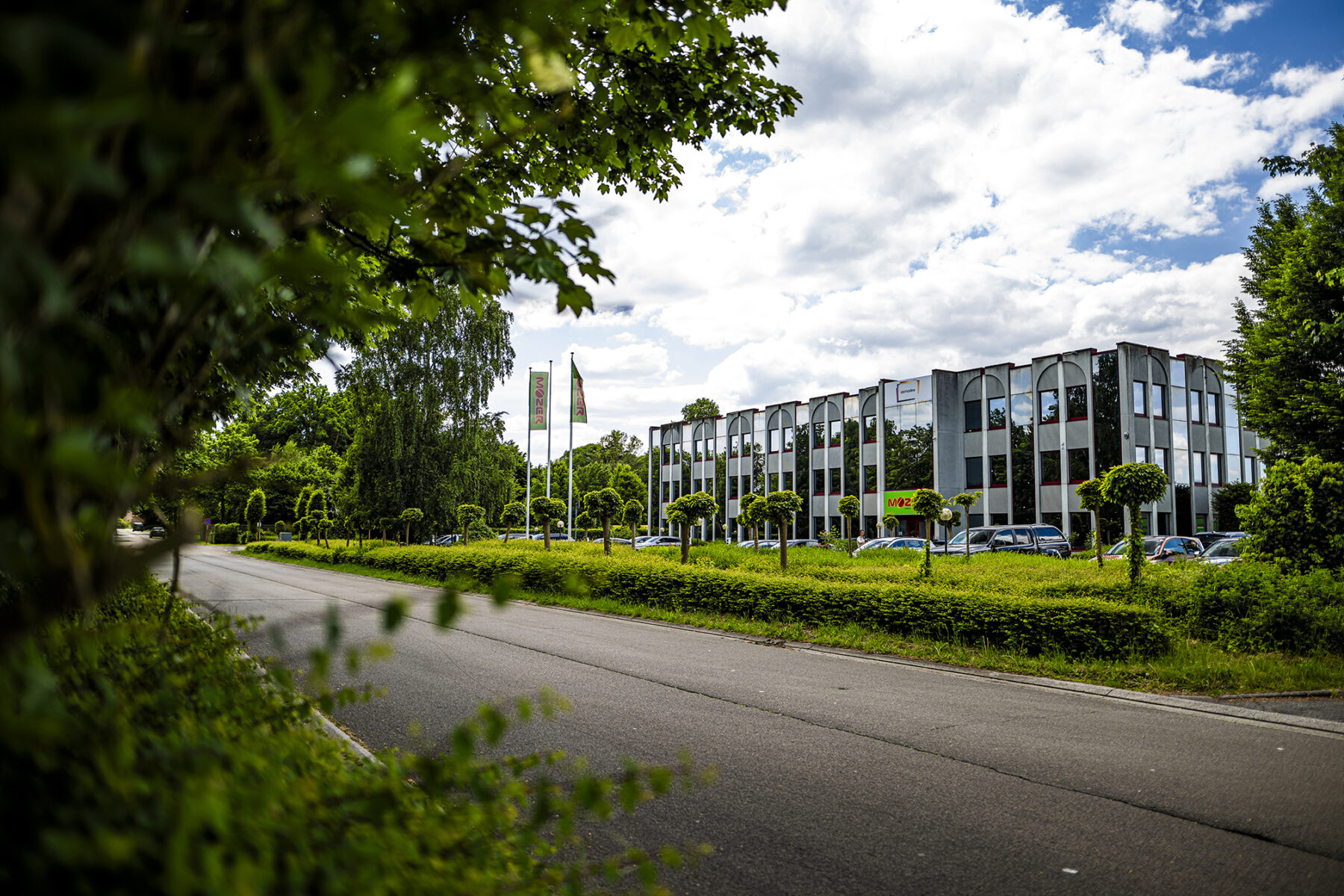 Image représentant: Mozer