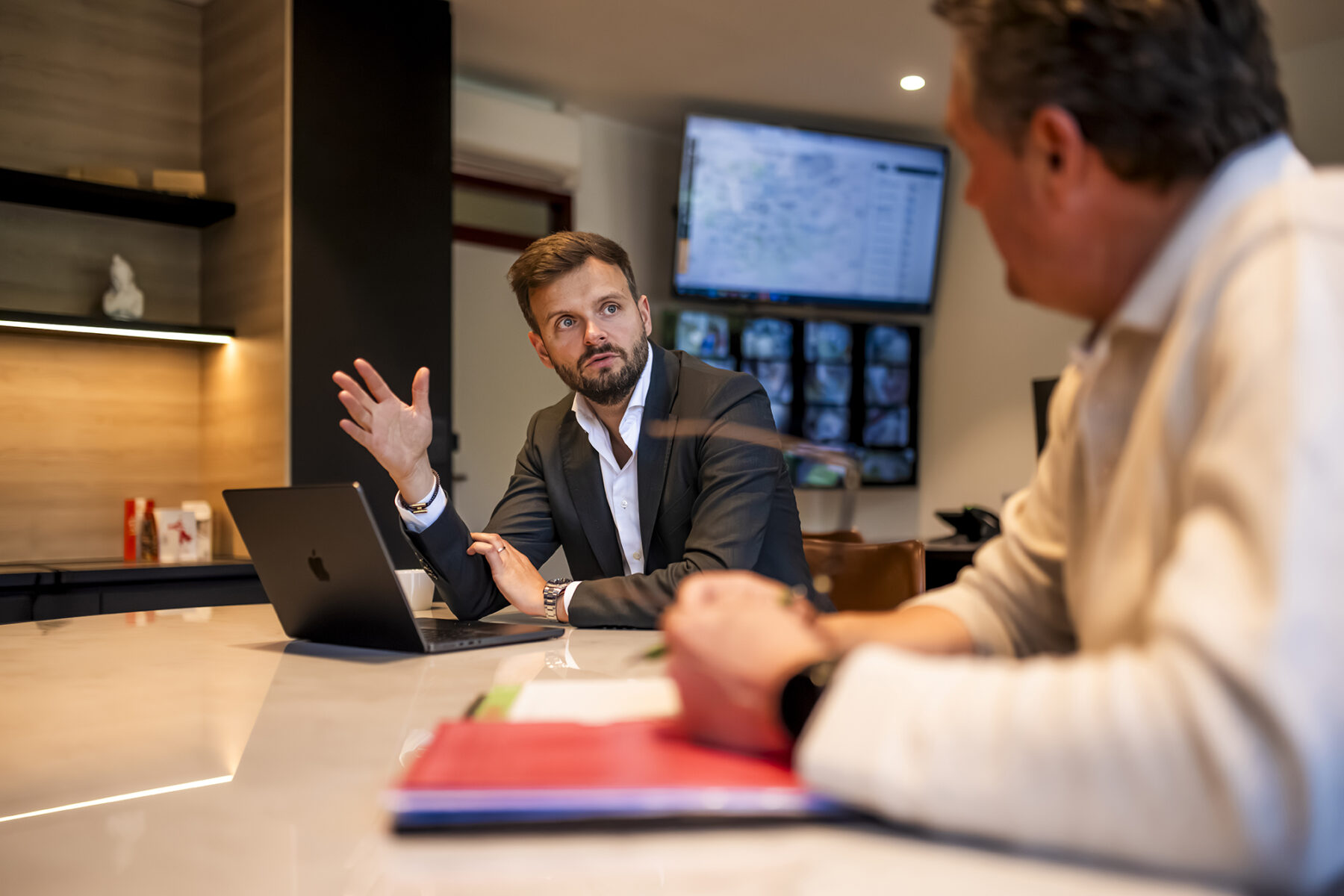 Image d’illustration de la section Mozer vous propose un service de gestion et d’encadrement administratif et technique pour chacun de vos projets